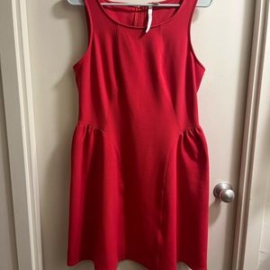 Structured tank dress with cute hip ruching